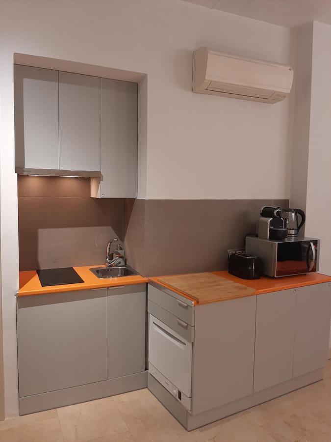 Estudio Con Parking Privado Apartment Madrid Exterior photo