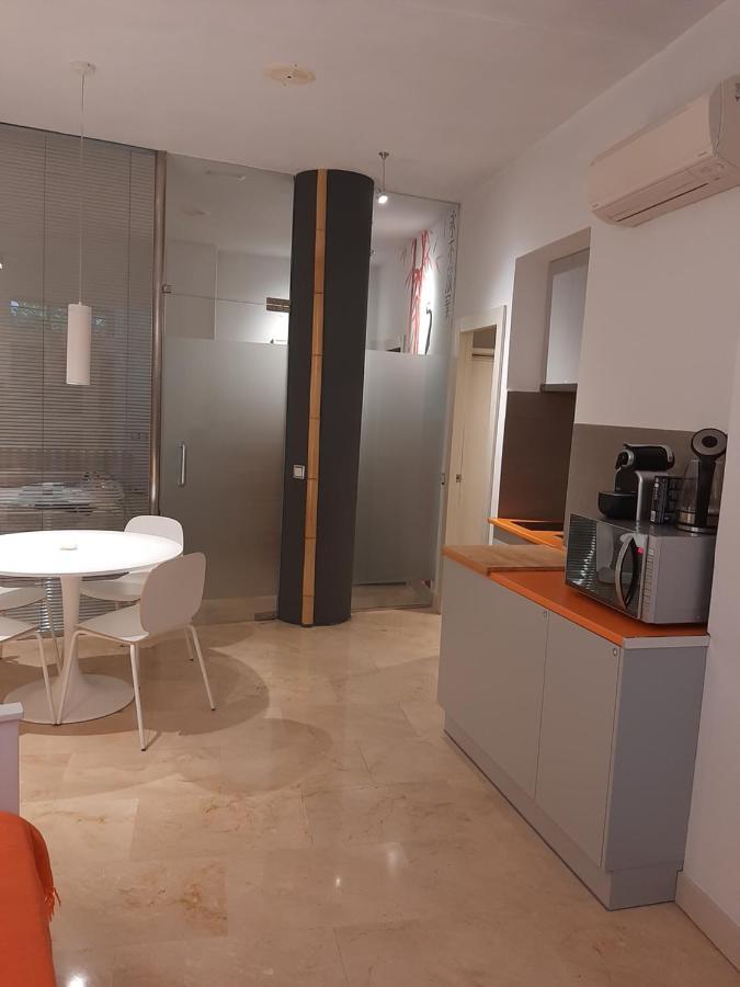 Estudio Con Parking Privado Apartment Madrid Exterior photo